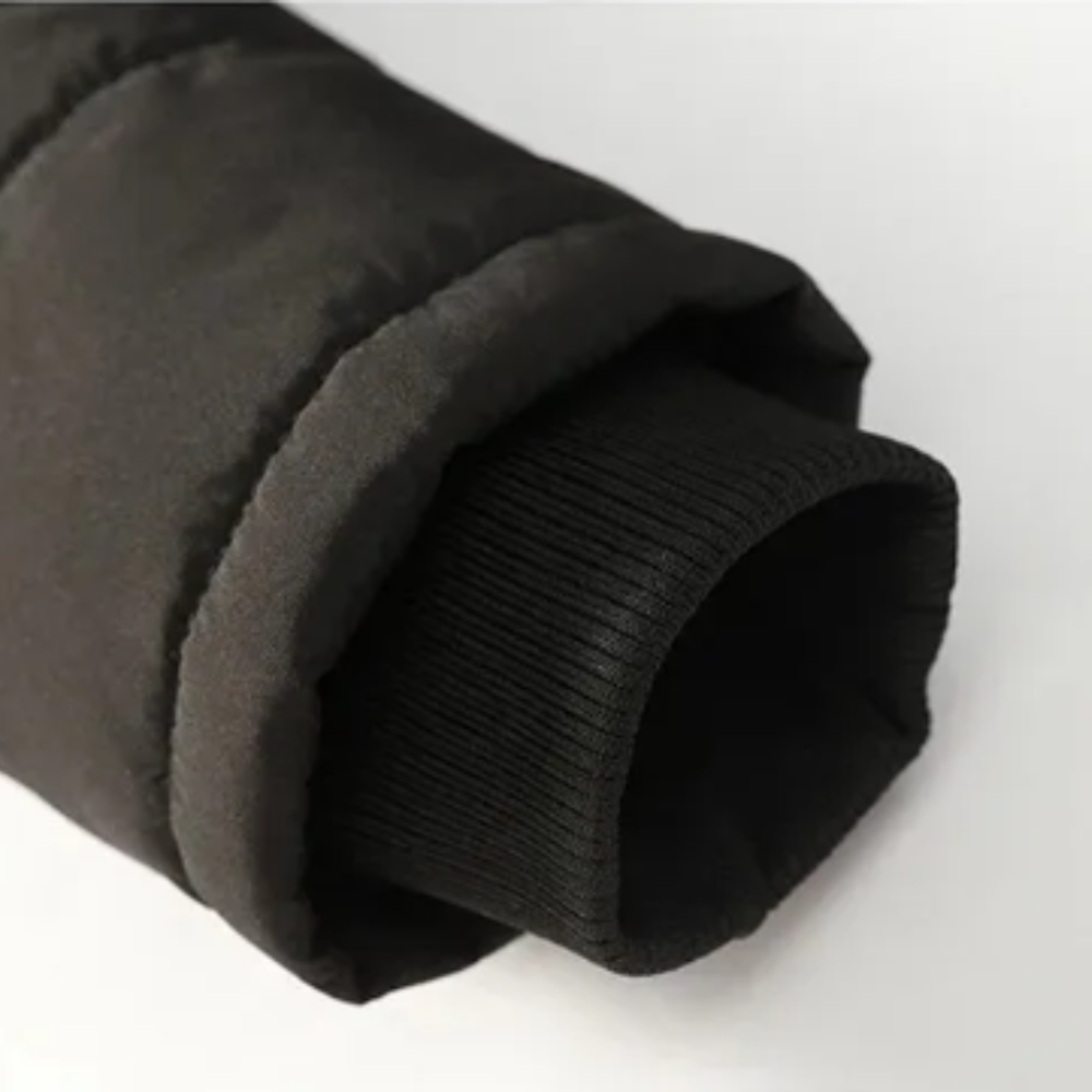 Abrigo de invierno con capucha elegante