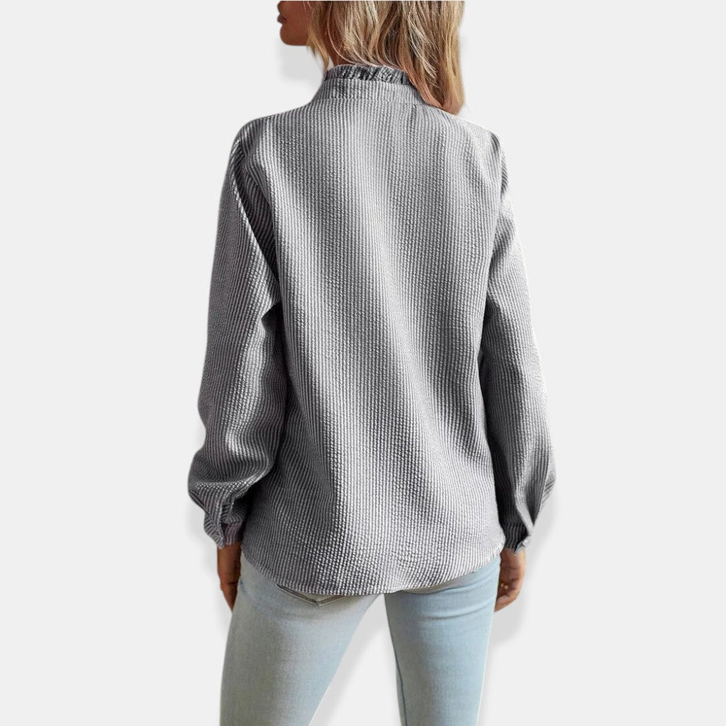 Zapatos Alicia de Vibes Madrid en color negro, con diseño elegante y cómodo, ideales para ocasiones formales y casuales.